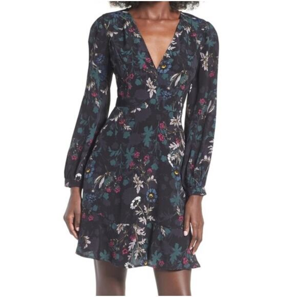 Astr Dresses & Skirts - ASTR The Label Black Floral V-Neck Mini Dress Long sleeves Size M Anthropologie